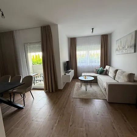 Apartment Seaesta Dino Trogir
