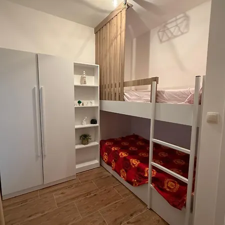 Apartment Seaesta Dino Trogir